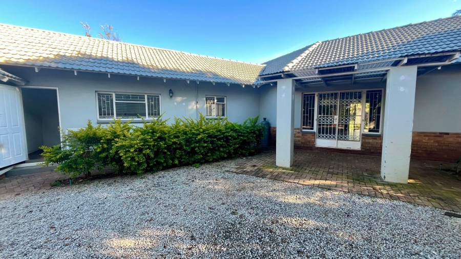3 Bedroom Property for Sale in Flamwood North West